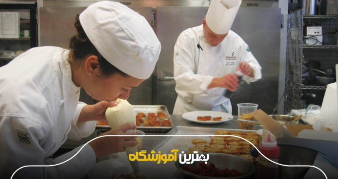 دورههای پرطرفدار در بهترین آموزشگاههای شیرینیپزی تهران