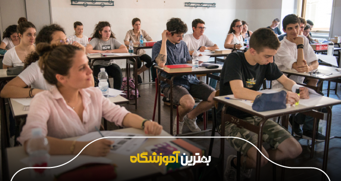 مقایسه آموزش حضوری و آنلاین زبان ایتالیایی در آموزشگاههای تبریز