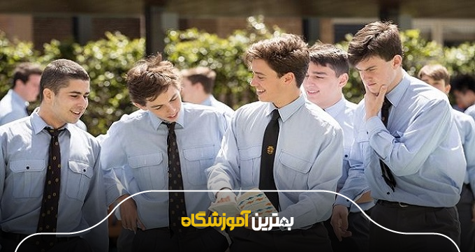 والدین هنگام انتخاب دبیرستان پسرانه به چه نکاتی توجه میکنند؟